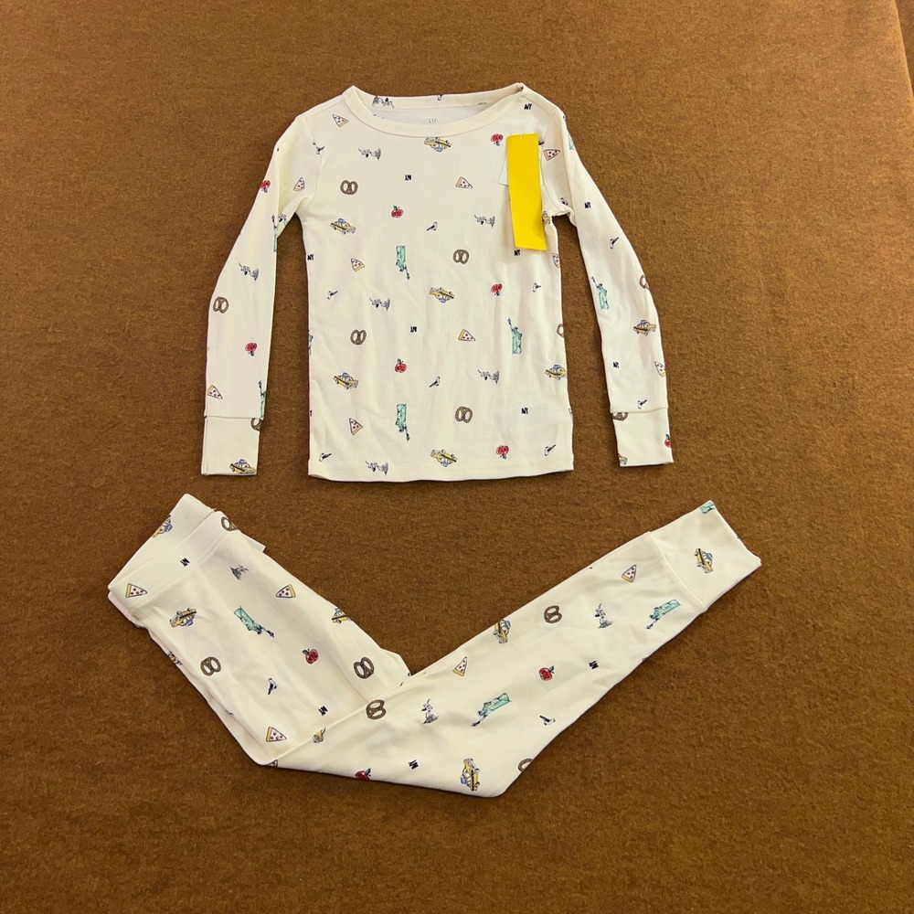 Gap Kids Size 8 Cream NYC Print Organic Cotton 2 Piece Pajama Set NWT